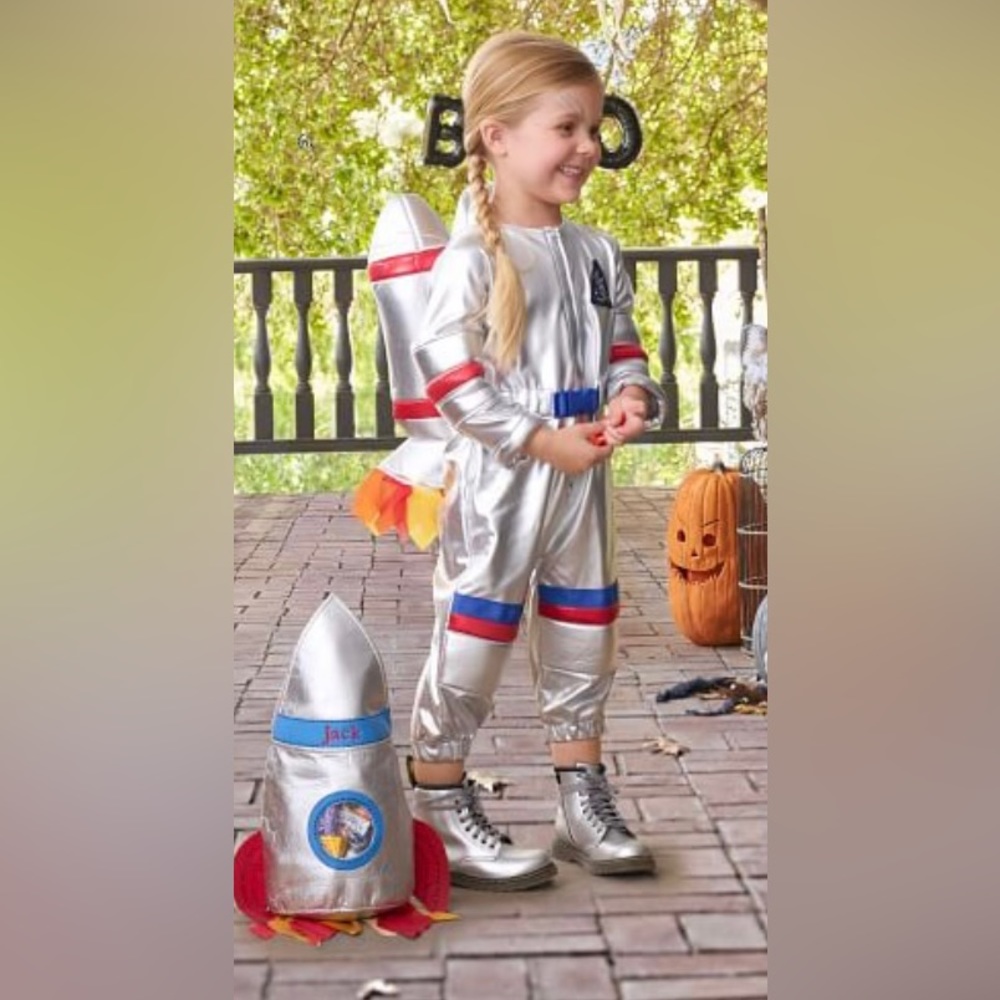 Kids Size 4 to 6 Pottery Barn Astronaut Costume!